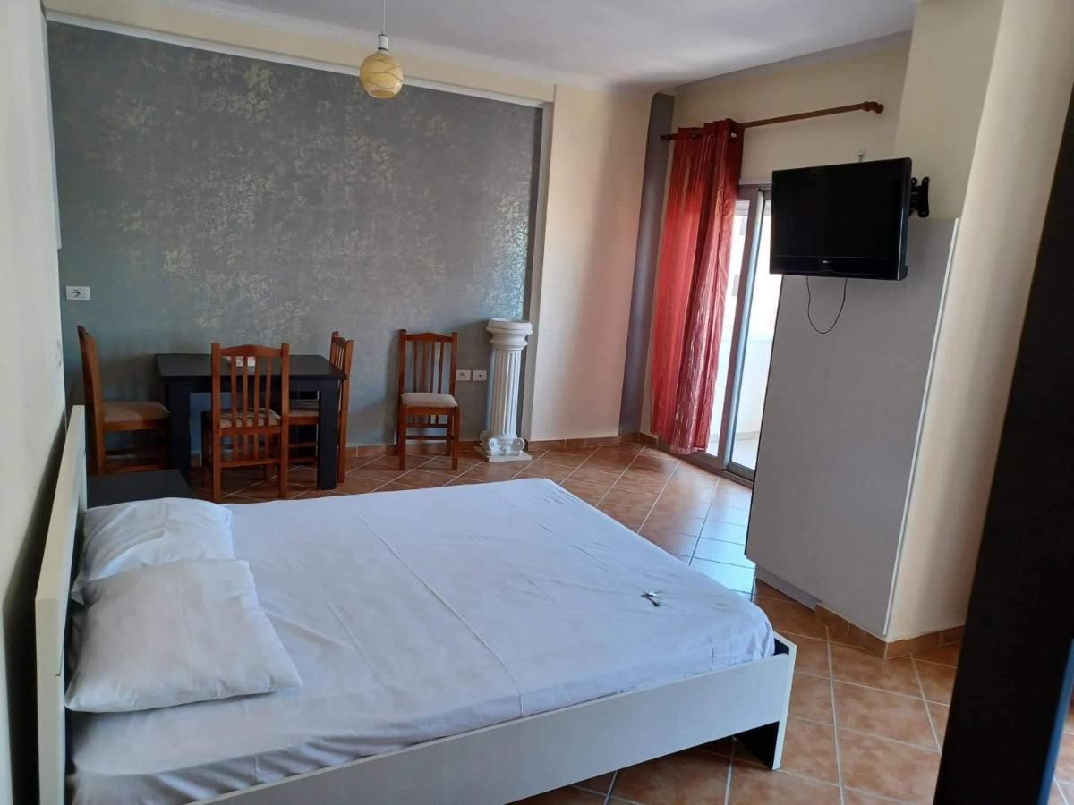 Ari Apartaments Vlore Exterior photo