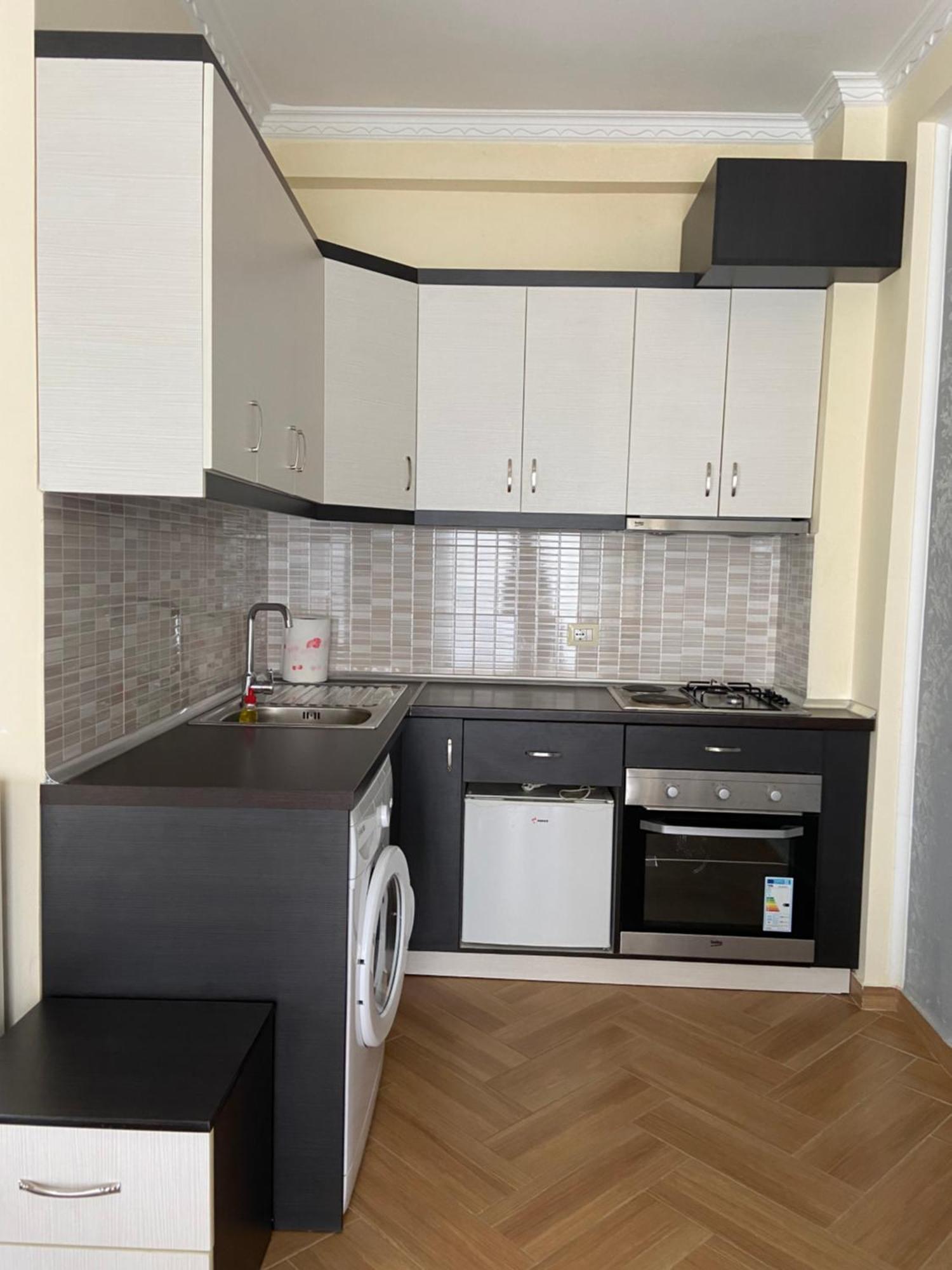 Ari Apartaments Vlore Exterior photo